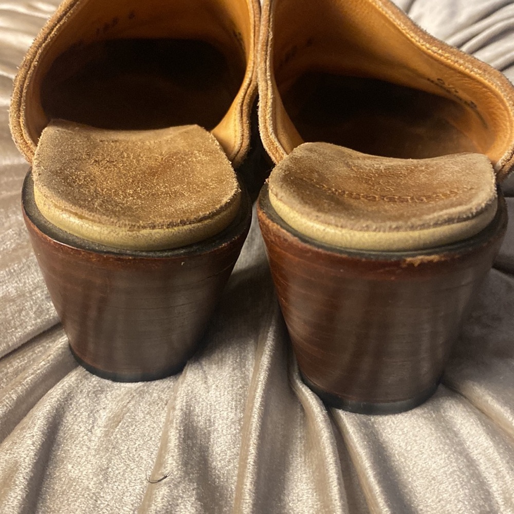 🎀 Old Gringo Embroidered Leather Studded Western Cowboy Mule Golden Brown 6.5 - Picture 4 of 7